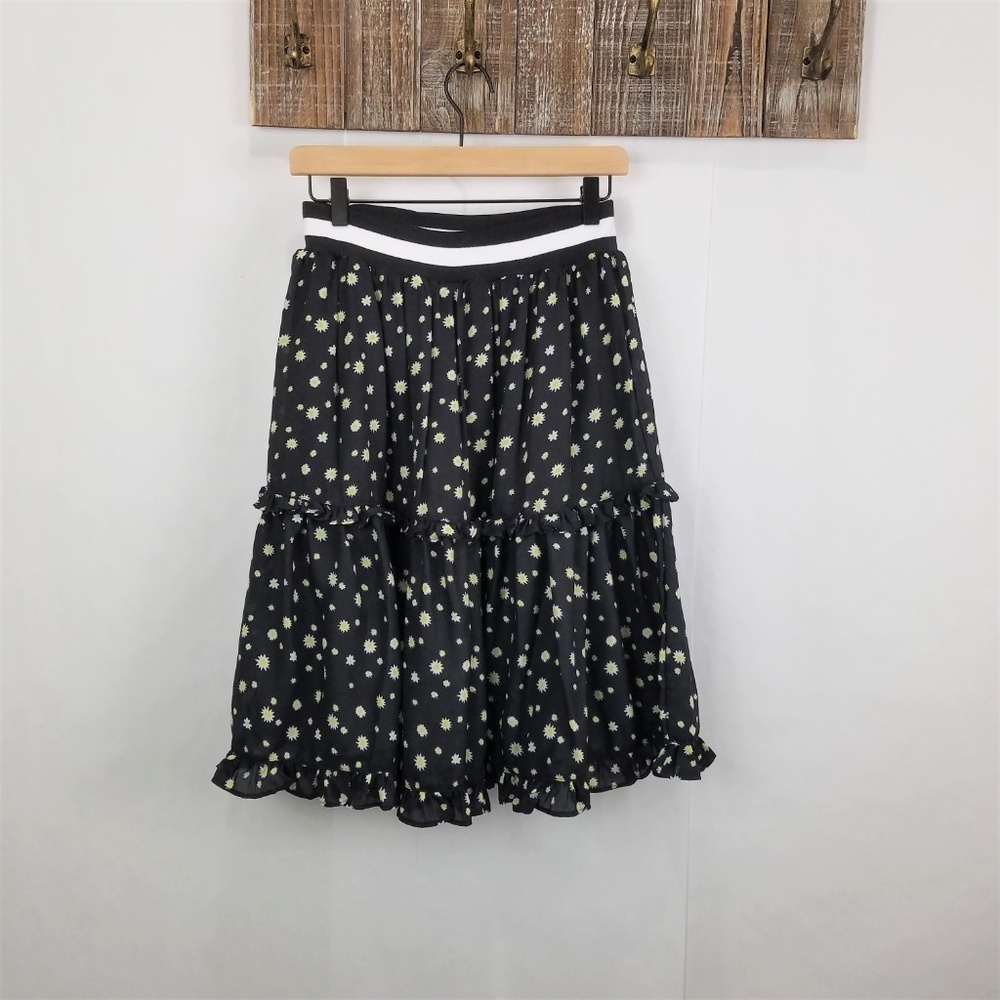 Nicopanda Skirt Women's Small Black Dainty Floral Tiered Ruffle Knee Length - Picture 6 of 7